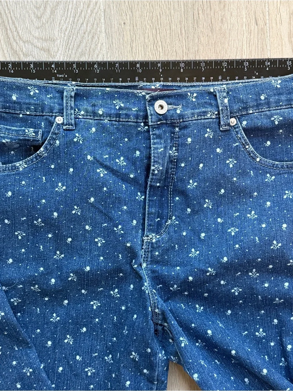 Vanderbilt Floral Print Denim Jeans sz 10 - Picture 5 of 8